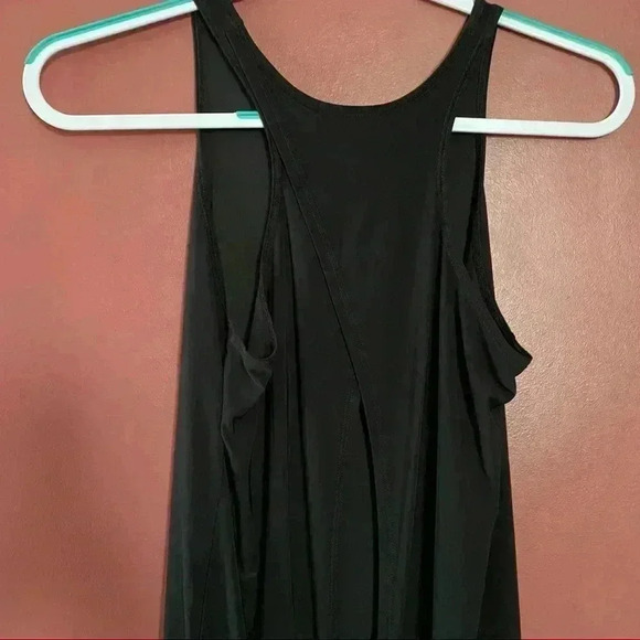 Onzie Black Tank - Picture 6 of 8